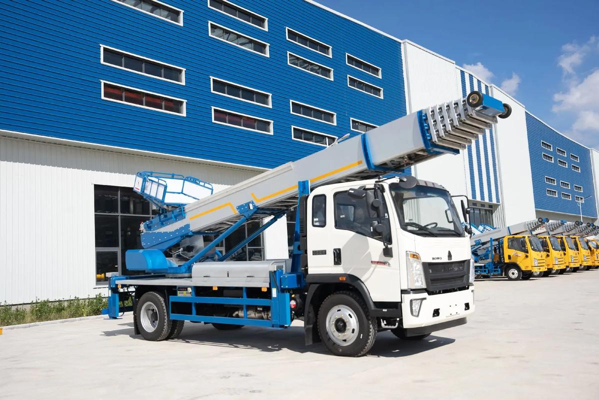 临泉县出租云梯车高空作业车 建筑垃圾搬运