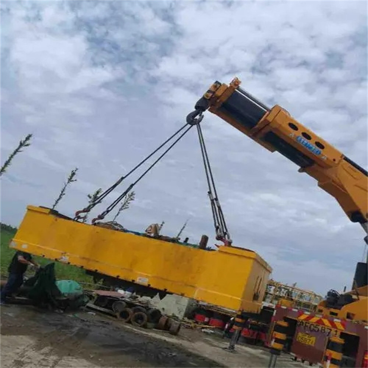 临泉县随车吊吊集装箱怎么吊